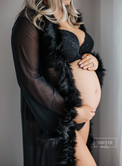 MISS T : MATERNITY BOUDOIR SESSION